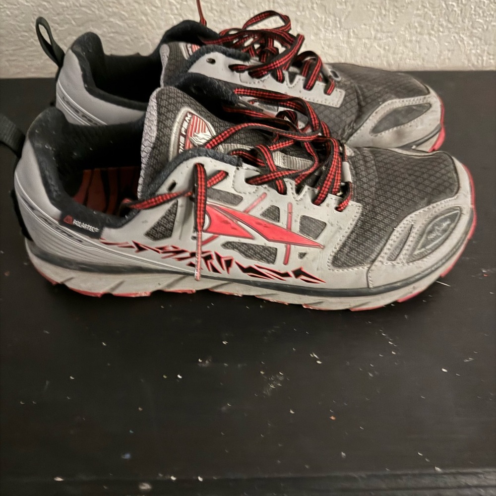 Altra Size 10.5 men’s running shoes
